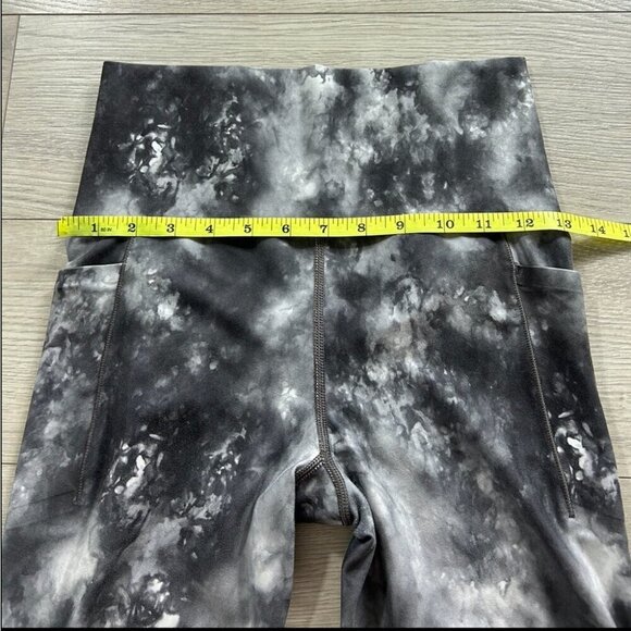 Athleta Salutation Stash Pocket II Capri Leggings in Gray Tie Dye - Picture 11 of 14